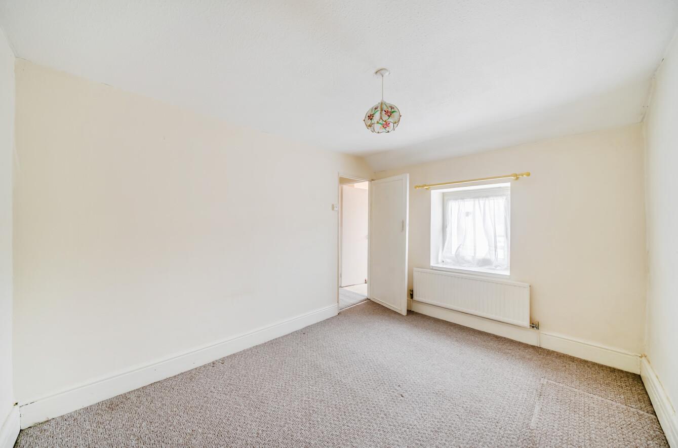 Clase Road, Morriston, Swansea, SA6 8DS